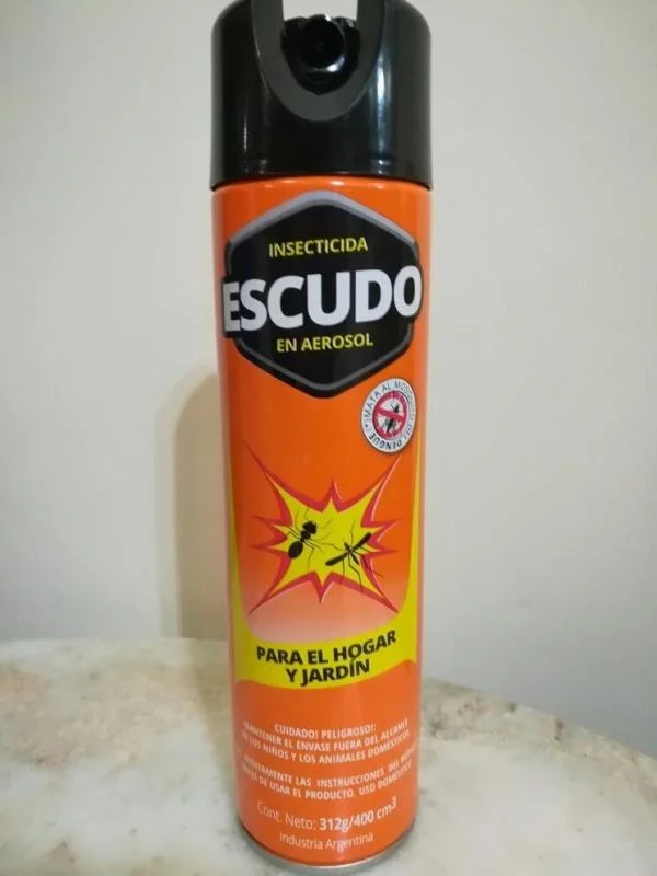 INSECTICIDA AER. ESCUDO CASA Y JARDIN X 360 CC.
