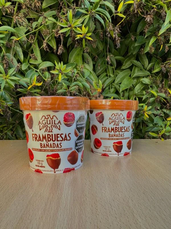 HELD. FRAMBUESAS BAÑADAS