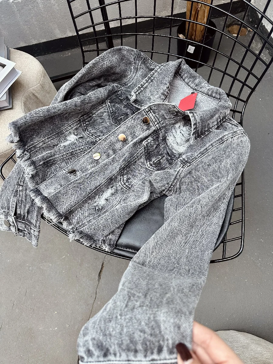 Campera de jeans gris 