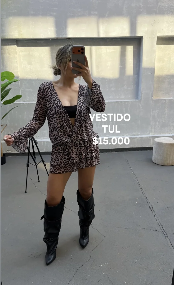 Vestido animal print escote 