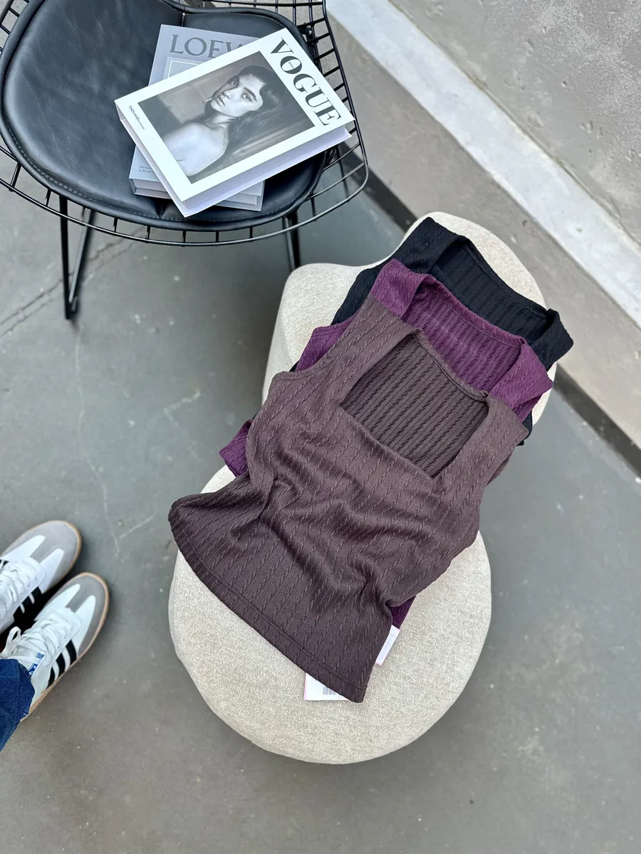 Musculosa escote cuadrado