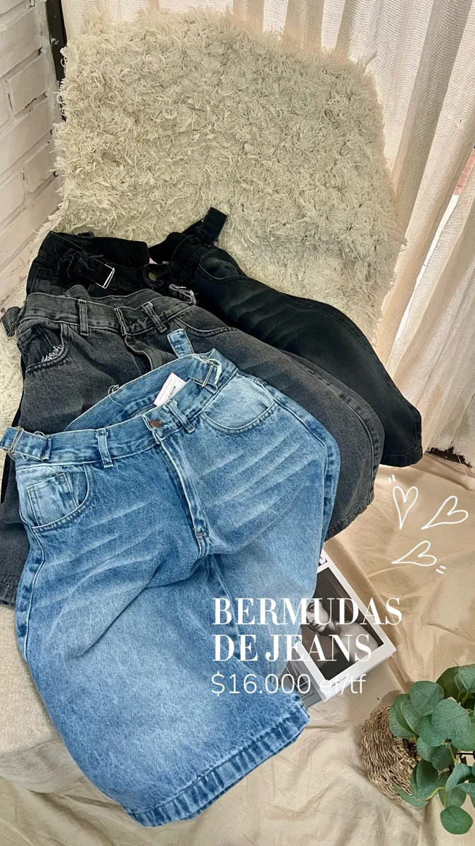 Bermuda de jeans negra