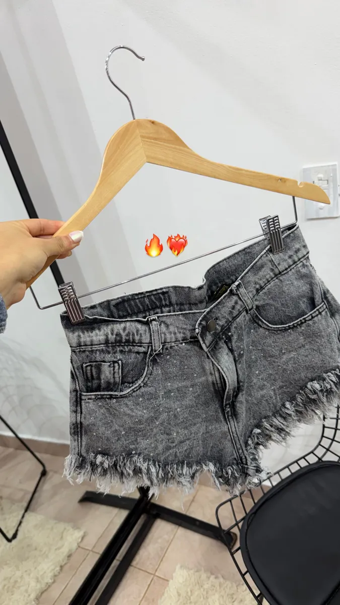 Short con Strass gris 