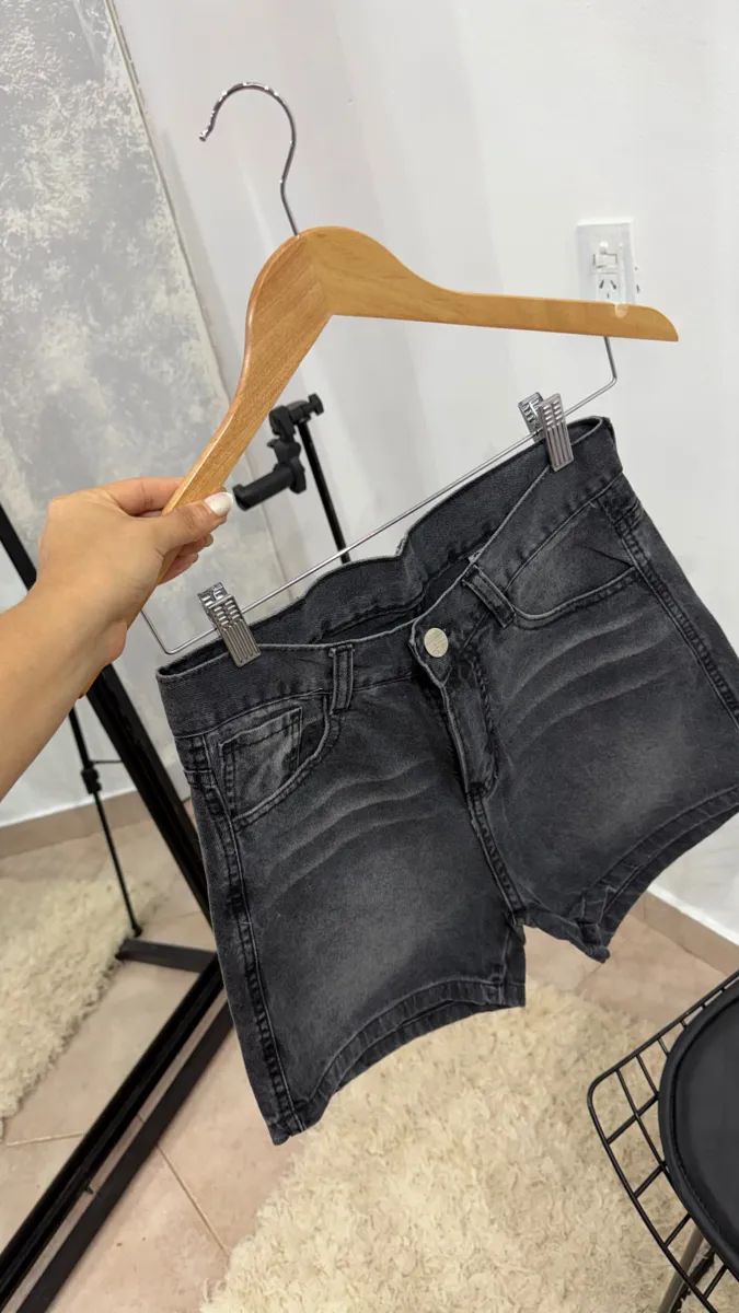 Bermuda de jeans lisa 