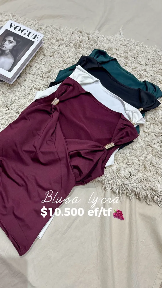 Blusa Lycra accesorio 