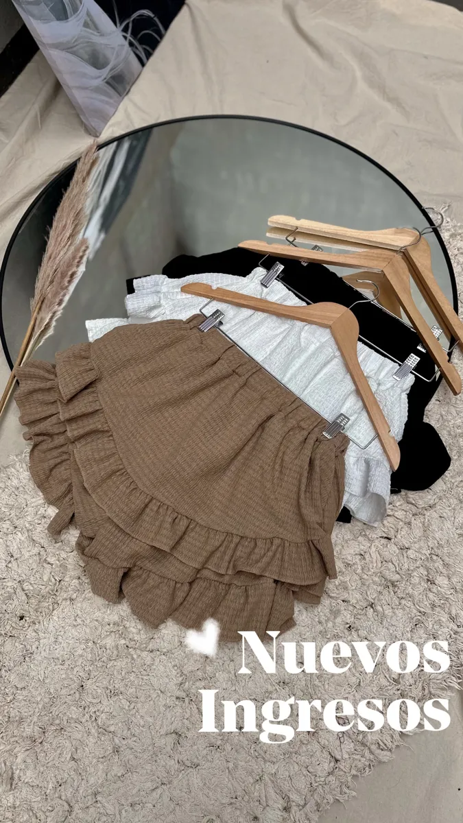Short pollera volados 