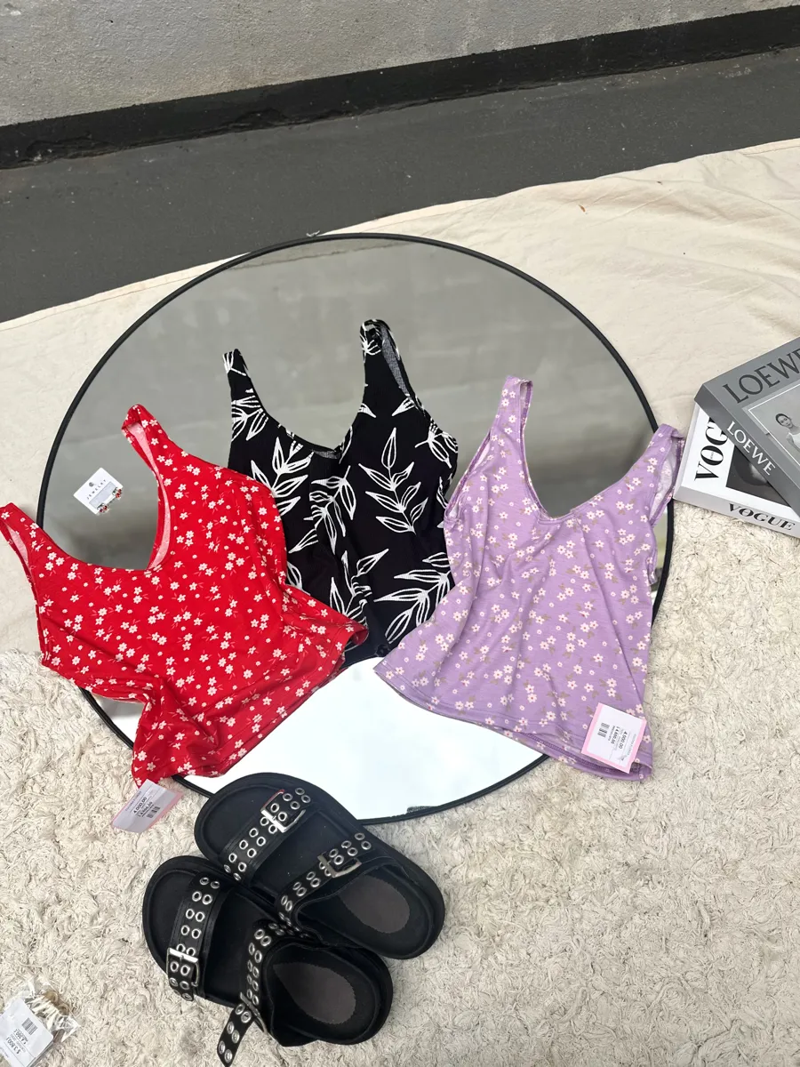 Musculosas estampadas 